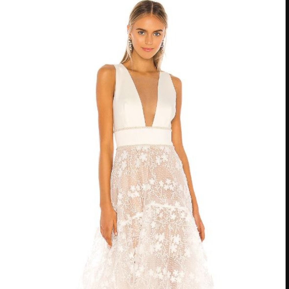 Bronx and Banco Fiona Bridal Gown